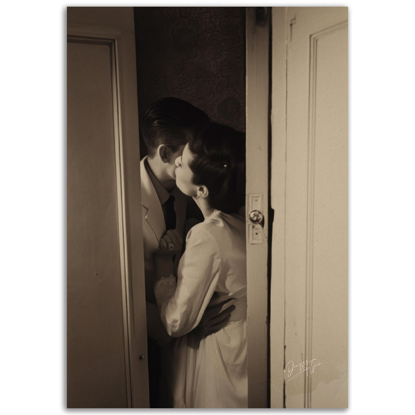 »A Kiss That Changed Everything« retroposter