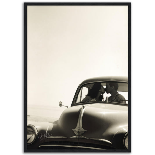 »Kissed by Love« retroposter