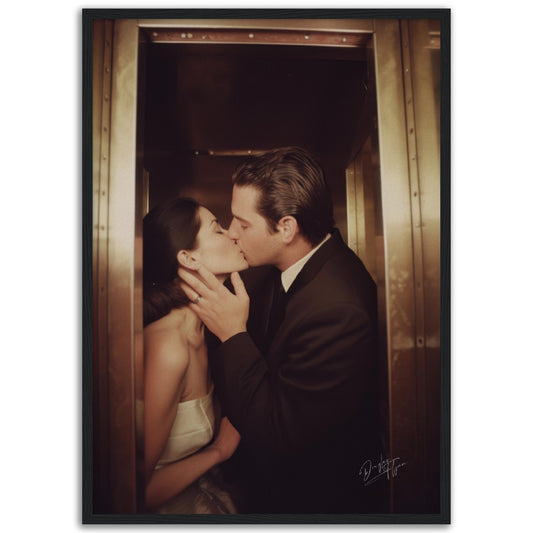 »A Kiss That Sealed Forever« retroposter